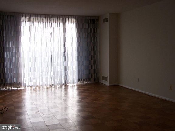 3rd image of 4 Monroe St APT 805