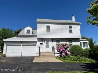 74 Hilldonia Ave, Dallas, PA 18612
