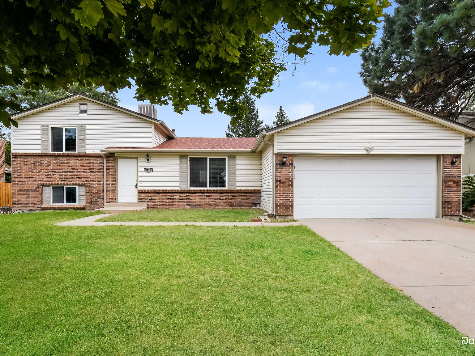 3 bed, 2.0 bath, 1685 sqft, $3,010 — Photo 1