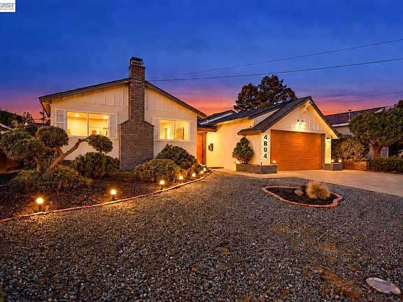 2nd image of 4884 Larimer Way
