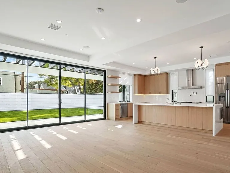 1728 S Shenandoah St — Photo 12