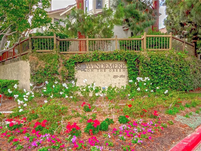 2577 Plaza Del Amo #737 — Photo 39