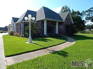 30983 Walker Rd N, Walker, LA 70785