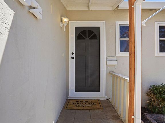 4th image of 32 Colinda Drive