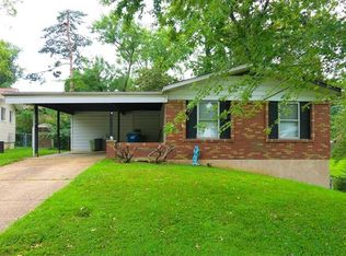 10414 Fourwinds Ct, Saint Louis, MO 63114