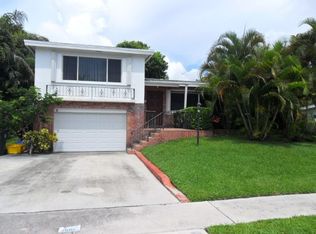 1235 NE 4th Ct, Boca Raton, FL 33432