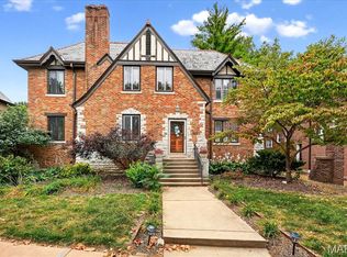 7224 Pershing Ave, Saint Louis, MO