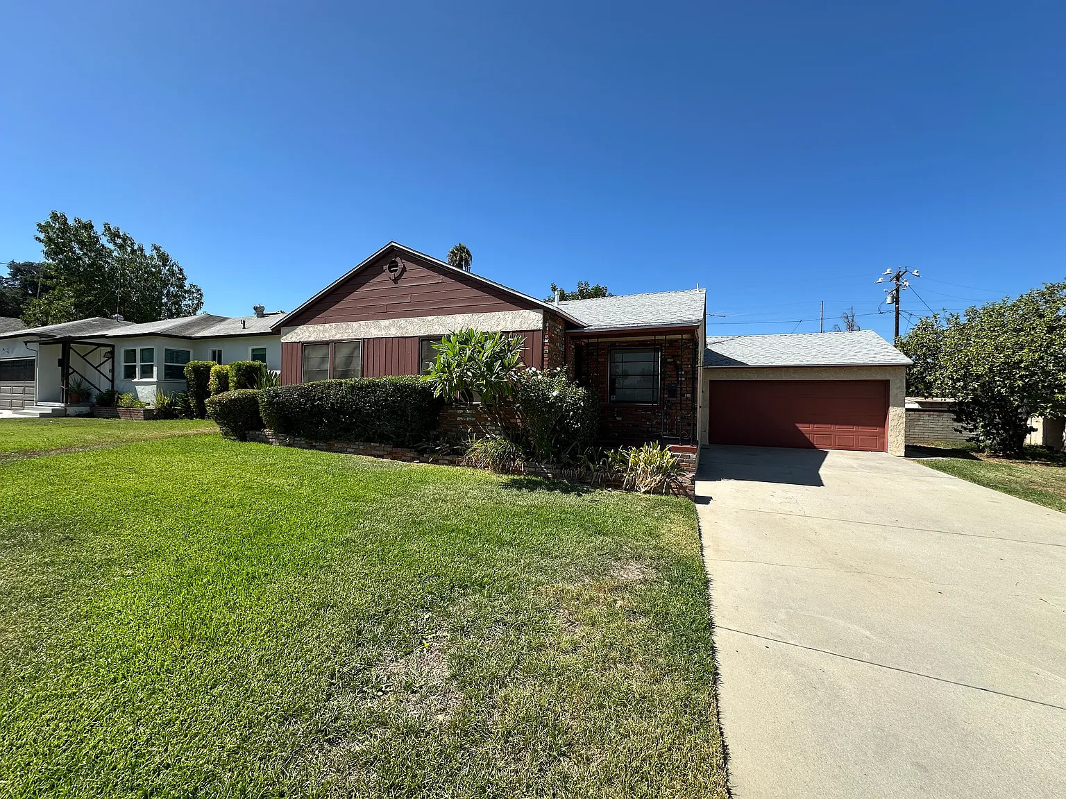 3 bed, 984 sqft, $2,800 — Photo 1