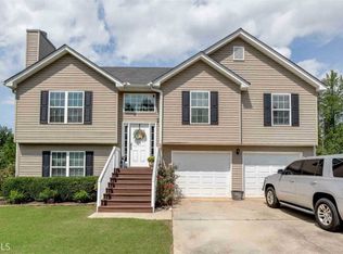 5482 Latham Manor Dr, Gainesville, GA 30506