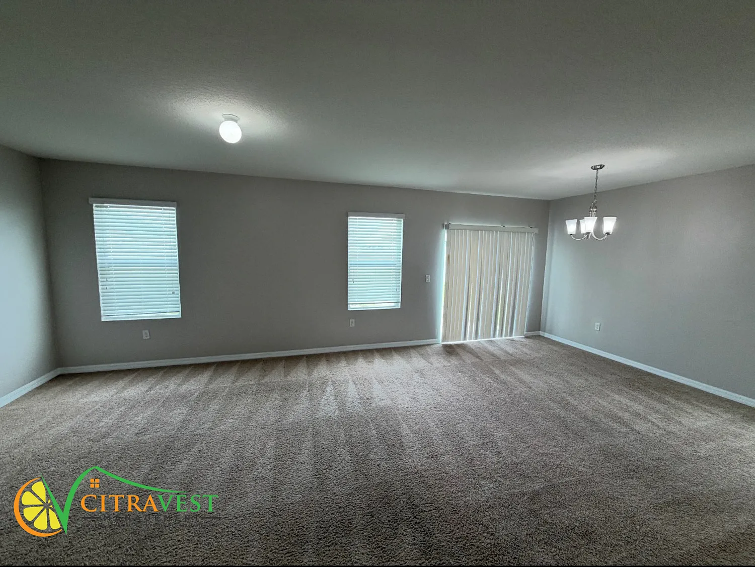 Winter Haven 4 Bedroom, Community Pool! — Photo 4