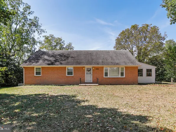 13720 Poplar Grove Rd, Hagerstown, MD 21742