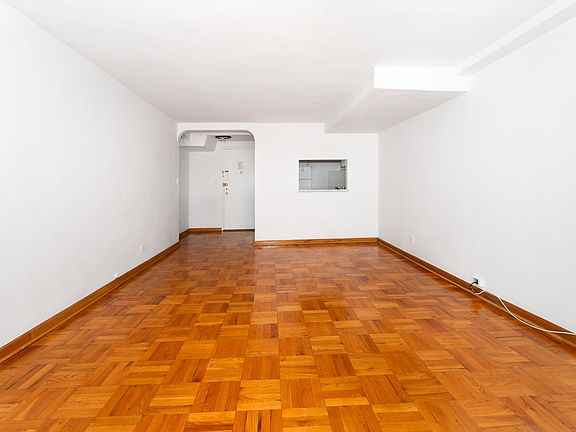 4th image of 140 E 56th St APT 14E