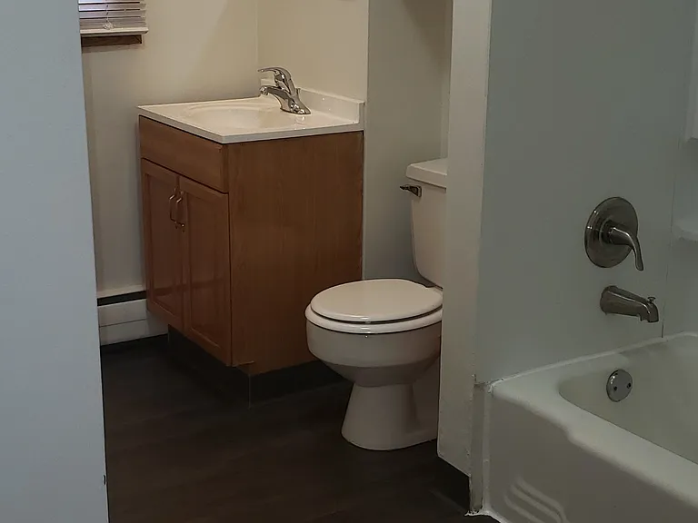 345 Silver St — Photo 6