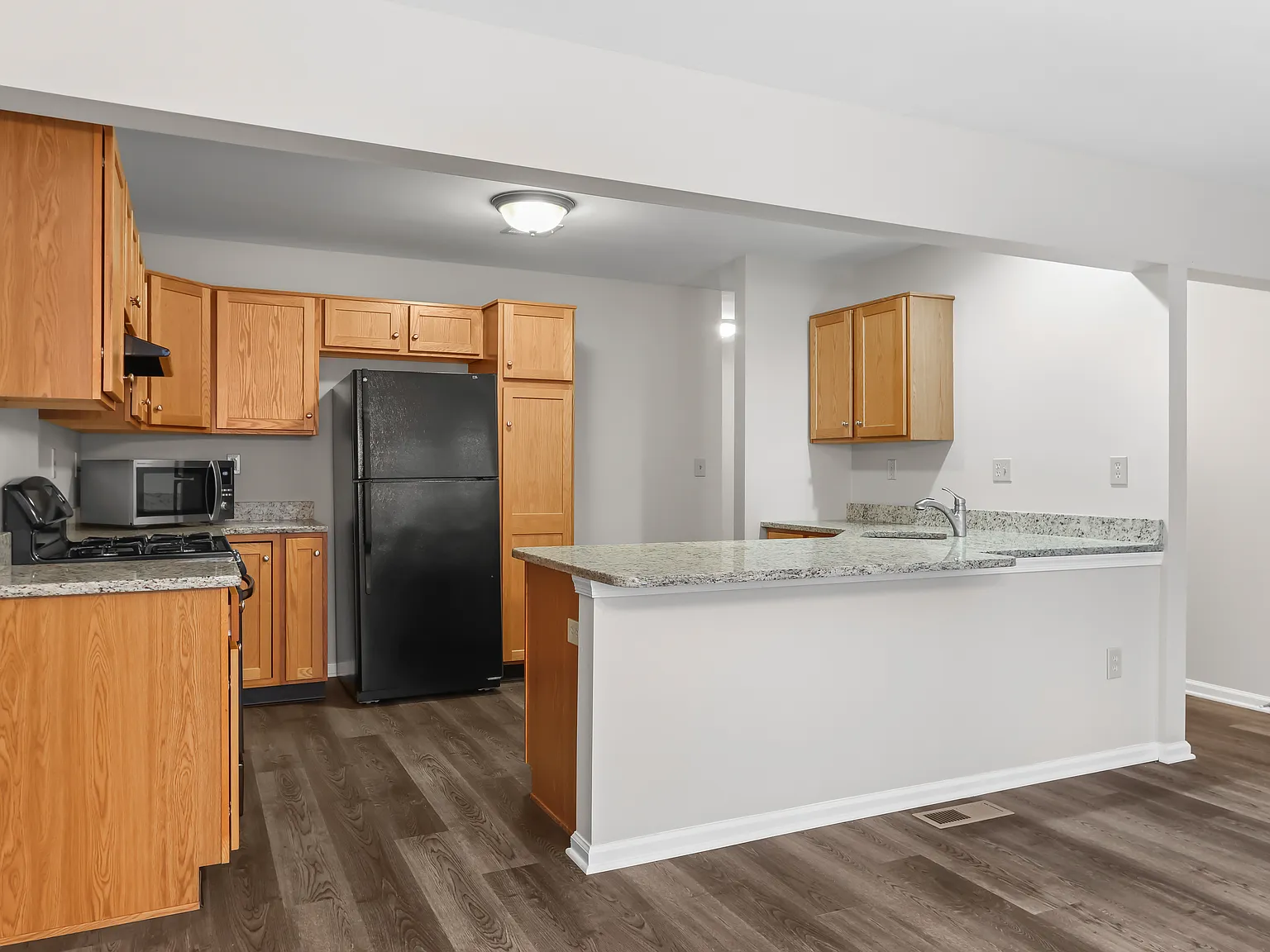 Scotia Townhouses — Photo 3