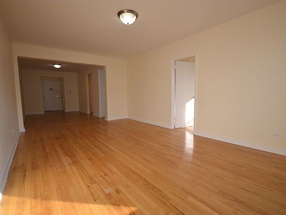 2nd image of 3415 Parsons Blvd APT 6K