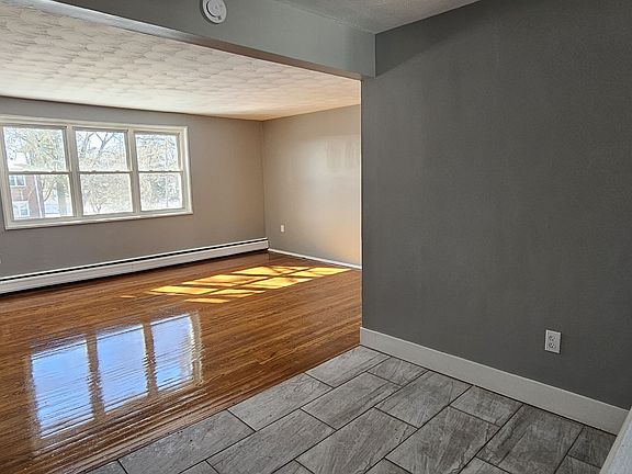 3rd image of 1291 Quinnipiac Ave APT 19