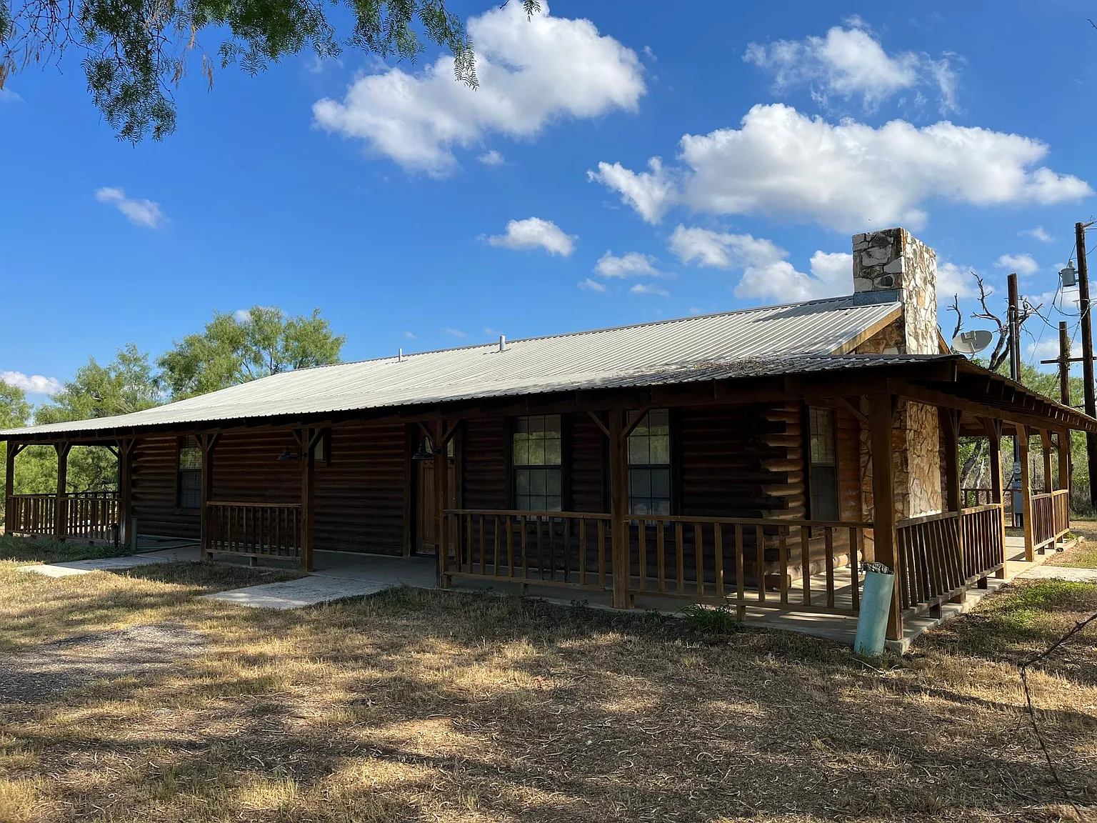 2 bed, 1200 sqft, $1,500 — Photo 1