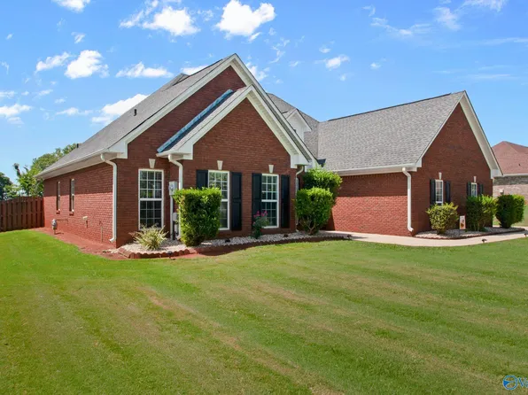 24952 Southern Heritage Ln, Athens, AL 35613