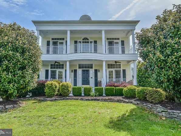 9223 Ox Rd, Lorton, VA 22079