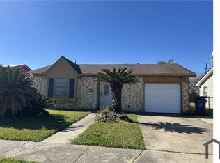 2861 Kent Dr, New Orleans, LA 70131