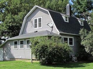 11195 Skyline Rd, Blue River, WI 53518