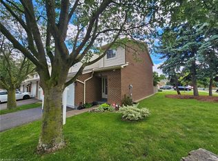 1548 Newlands Cres Unit 14, Burlington, ON L7M 1V6