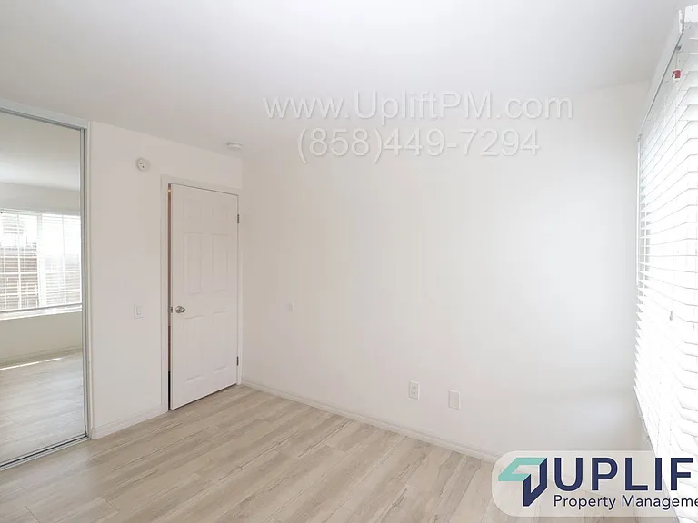 5402 Balboa Arms Dr #305 — Photo 11