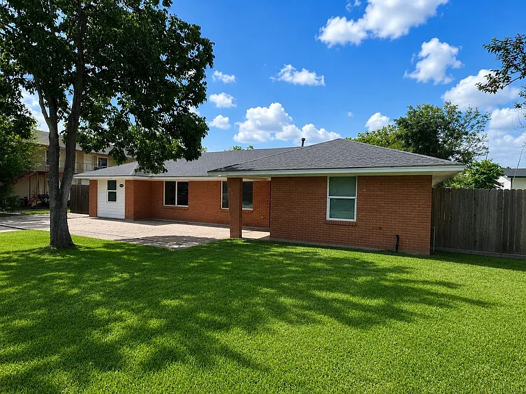 5105 Oak Ave — Photo 2