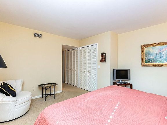 5th image of 2909 Saint Johns Ave APT 19B