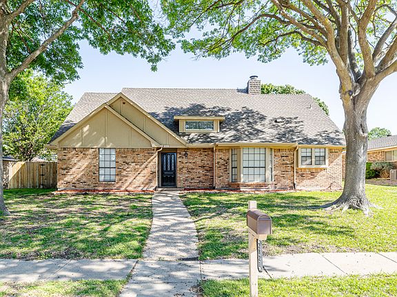 3rd image of 2821 Glen Forest Ln