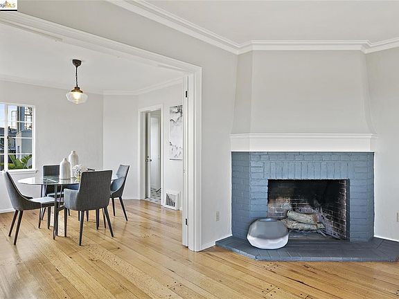 3rd image of 1529 Leimert Blvd