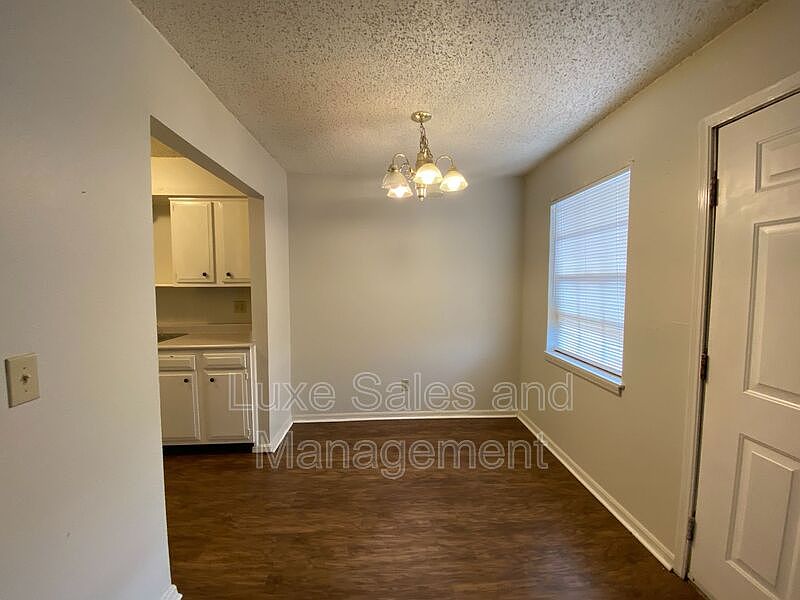 C Peartree Apartments 2404 N Reeves Ave Oklahoma City, OK Zillow