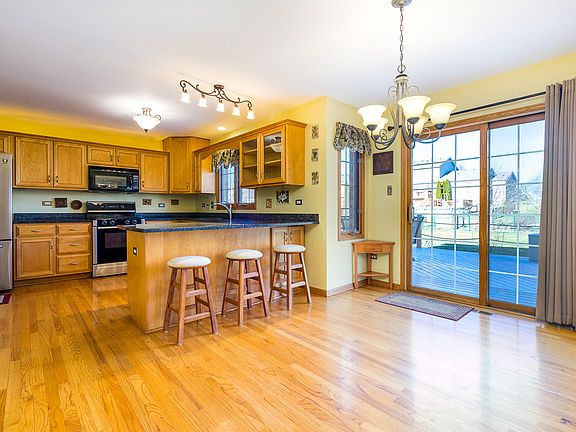 3rd image of 12502 Yorkshire Dr