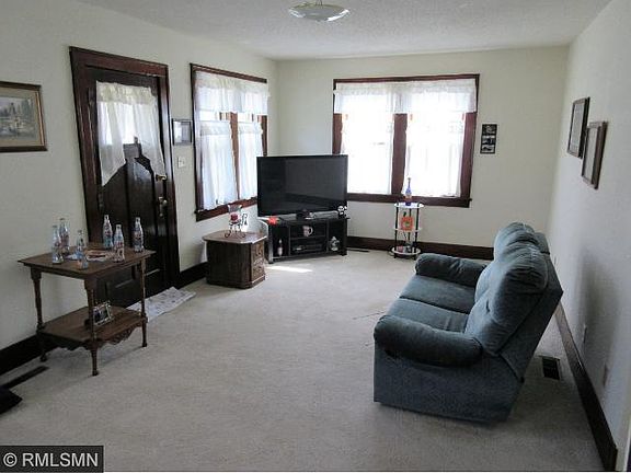 5th image of 317 W Church St