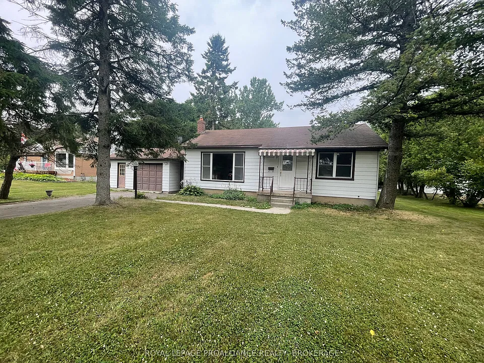462 Coronation Blvd