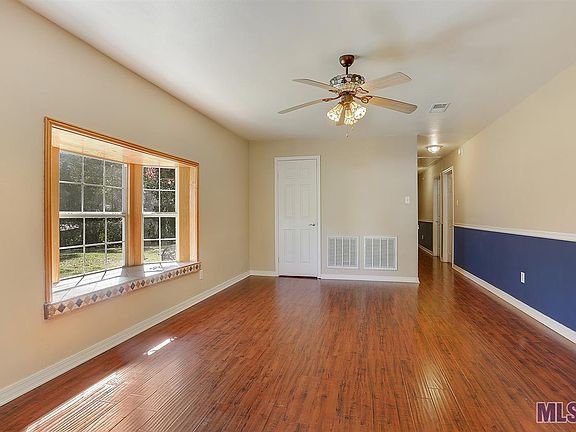 5th image of 9906 Maryland St