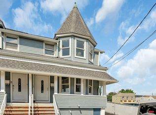 425 Hancock Pl, Fairview, NJ 07022