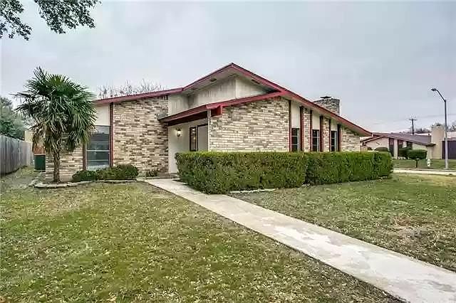 1st image of 10339 Black Walnut Dr