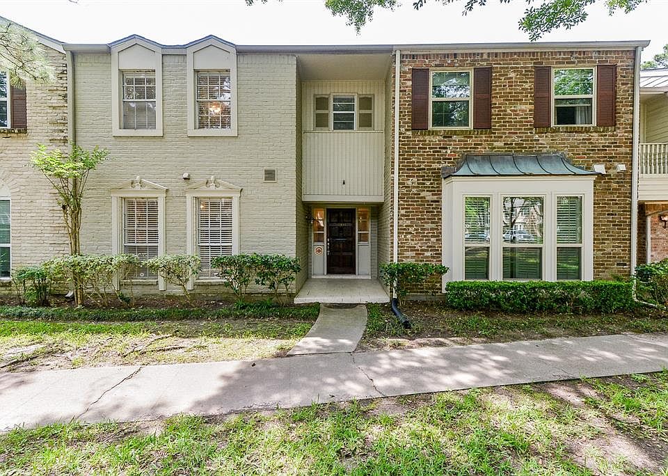 1st image of 12933 Trail Hollow Dr