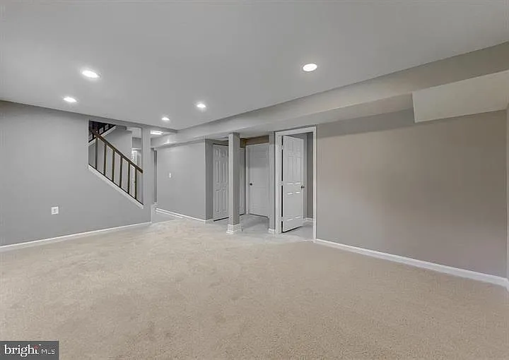 1016 Hill Rd — Photo 5