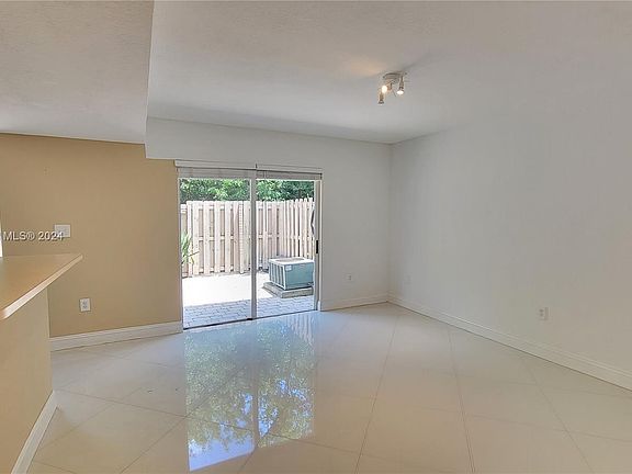 10921 Nw 88th Ter Unit 1303, Doral, Fl 33178 