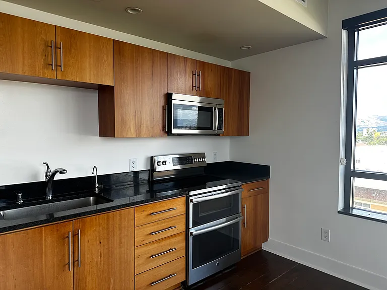 88 E San Fernando St #705 — Photo 4