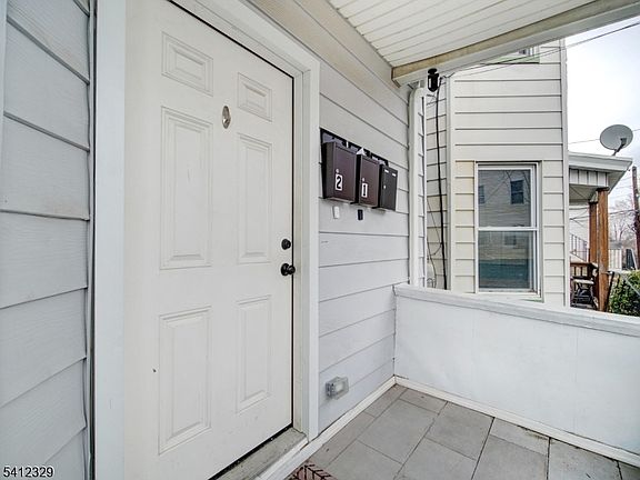 3rd image of 209 N 4th St