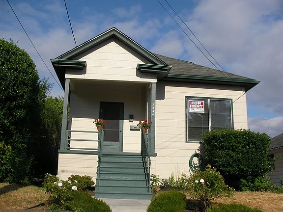 2nd image of 6534 22nd Ave NW
