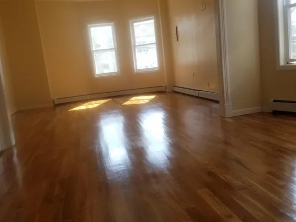 951 Chancellor Ave, Irvington, NJ