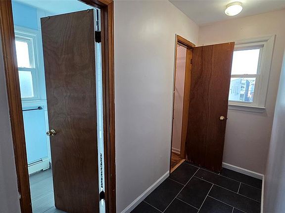 4th image of 159-161 Tappan St