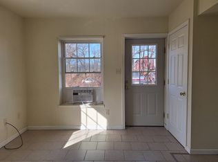 354 Buchanan Trl #4, Mc Connellsburg, PA 17233