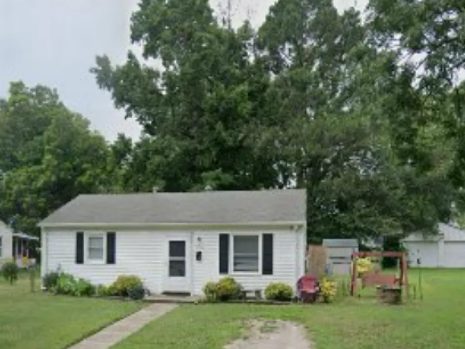 7713 Vernon Pl