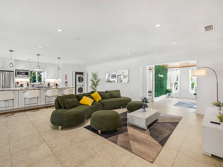 11121 Griffing Blvd — Photo 31