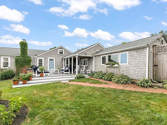 4th image of 2 Braintree Ave